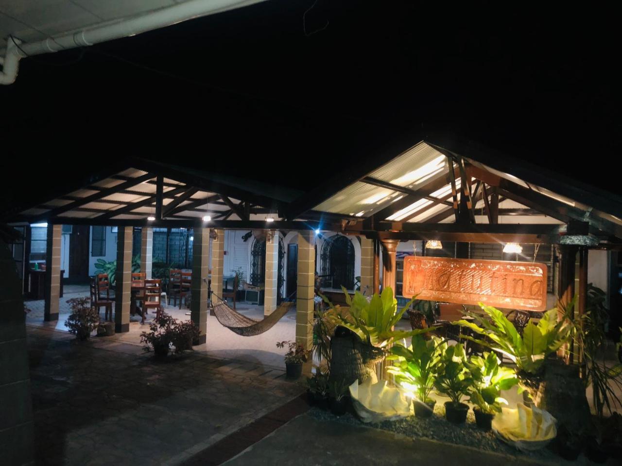 Matutina Pensionne Puerto Princesa Buitenkant foto