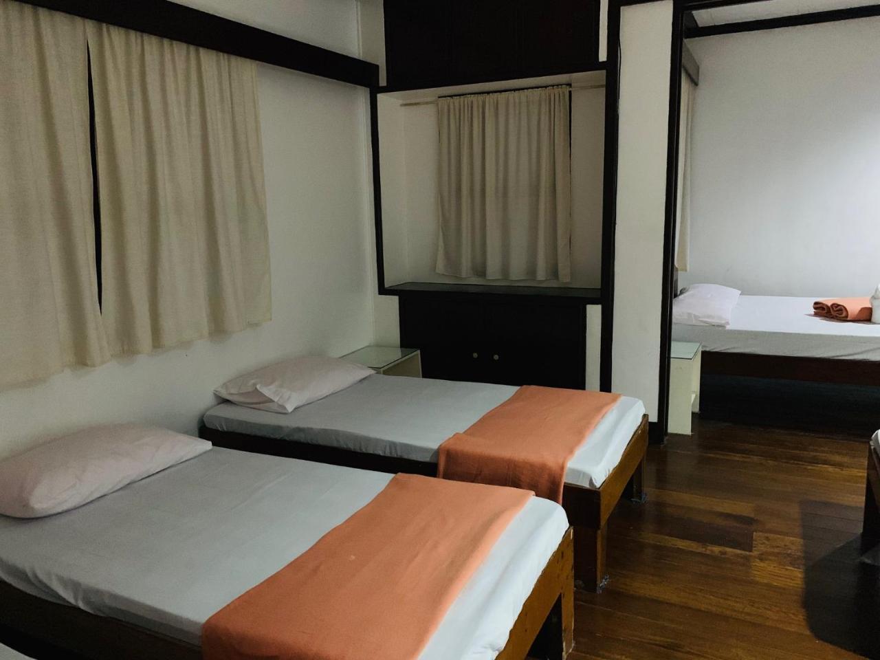 Matutina Pensionne Puerto Princesa Buitenkant foto