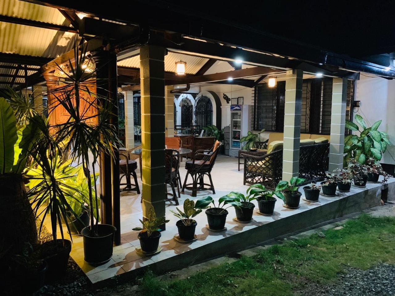 Matutina Pensionne Puerto Princesa Buitenkant foto